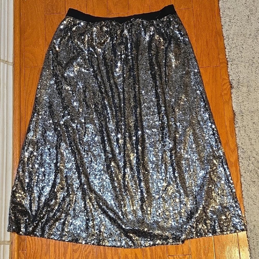 DR2 Silver Sequin A-Line Black Skirt Size Large
